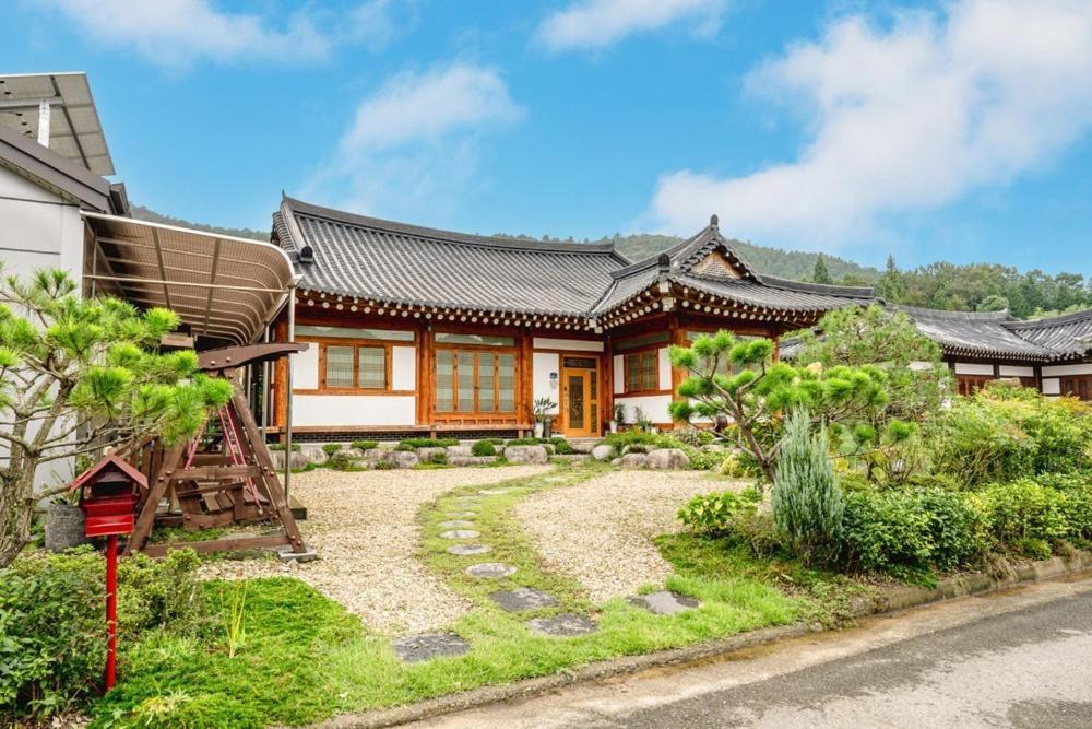 Boseong Greenery Hanok Pension Hotel Exterior photo