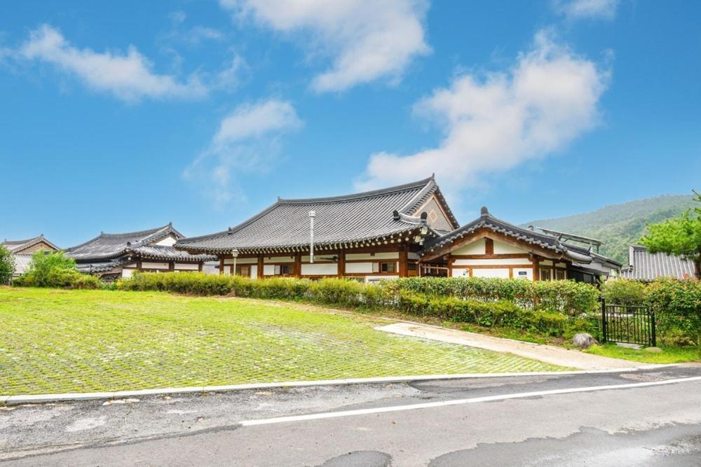 Boseong Greenery Hanok Pension Hotel Exterior photo